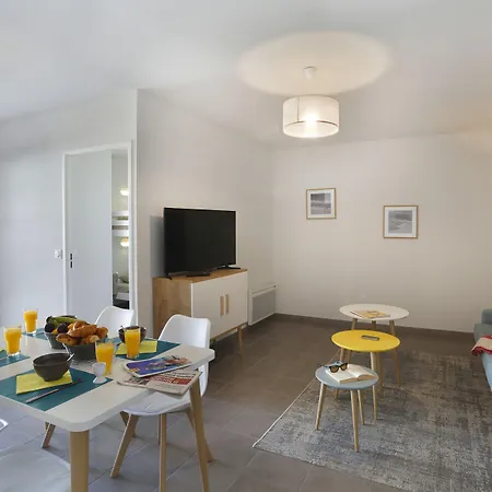 Goelia Le Marche De La Apart-hotel 4*