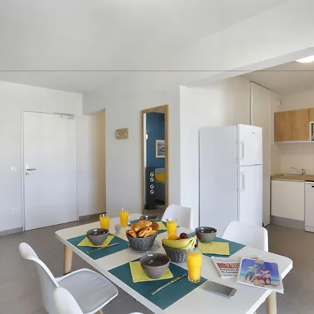 Lägenhetshotell Goelia Le Marche De La 4*