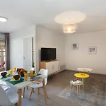 Hotel apartamentowy Goelia Le Marche De La Mimizan-Plage