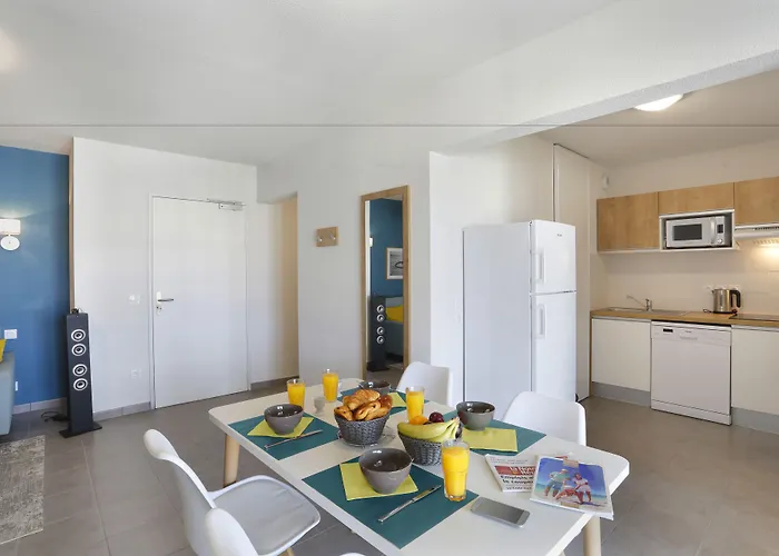 Lejlighedshotel Goelia Le Marche De La 4*